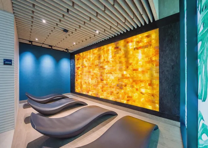 Seaside Kolobrzeg, Sun & Snow *