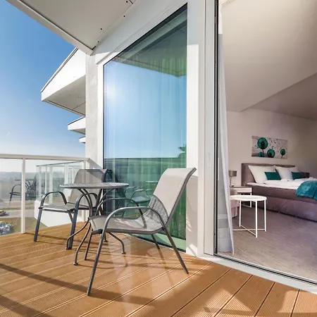 Seaside Kolobrzeg, Sun & Snow *