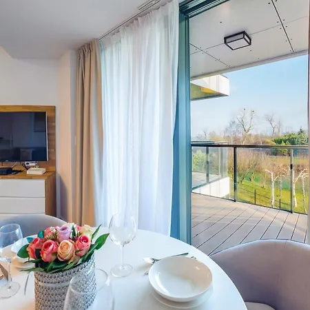 公寓 Seaside Kolobrzeg, Sun & Snow 科沃布热格